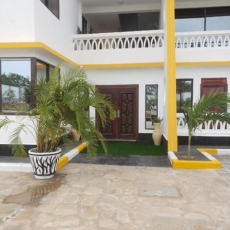 Aparthotel Casa Marabella A2 Diani Beach Exterior foto